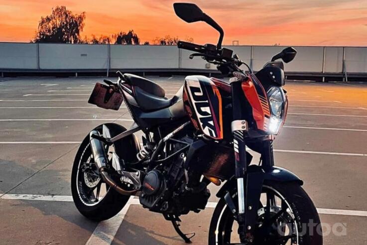 KTM Duke