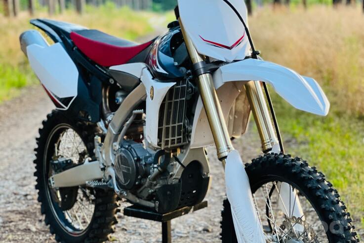 Yamaha YZ450F