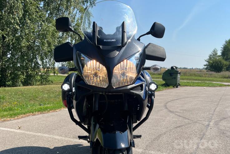 Suzuki V-Strom