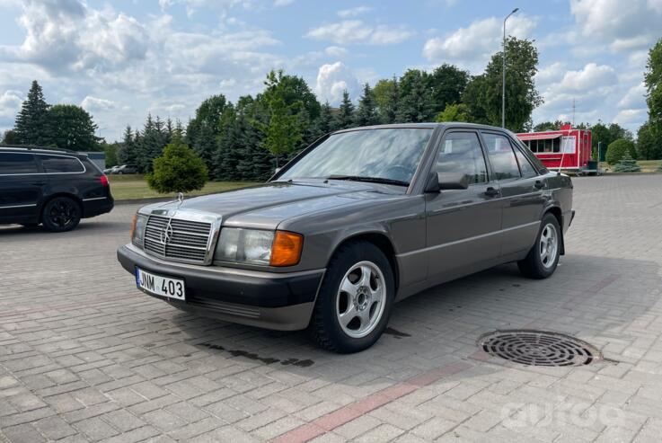 Mercedes-Benz 190 (W201) 1 generation