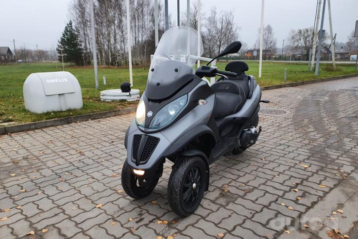 Piaggio MP3