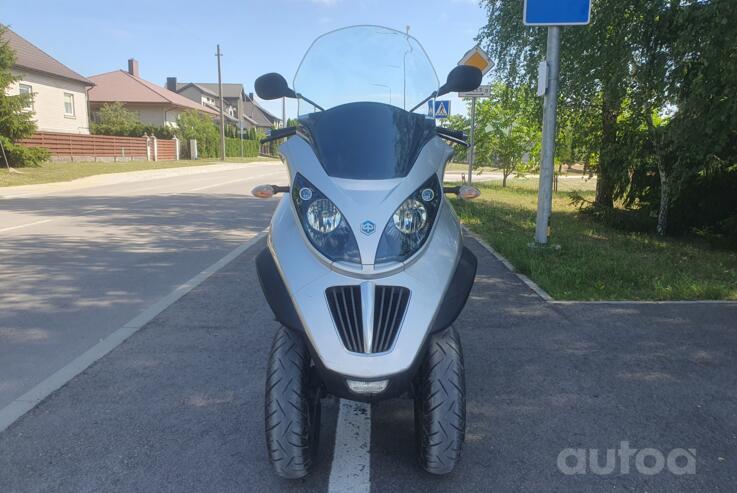 Piaggio MP3