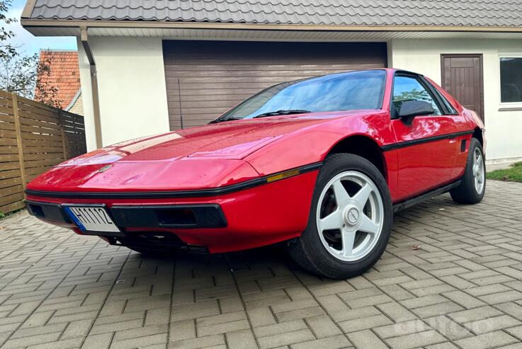 Pontiac Fiero 1 generation