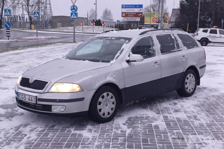 Skoda Octavia 2 generation Combi wagon 5-doors