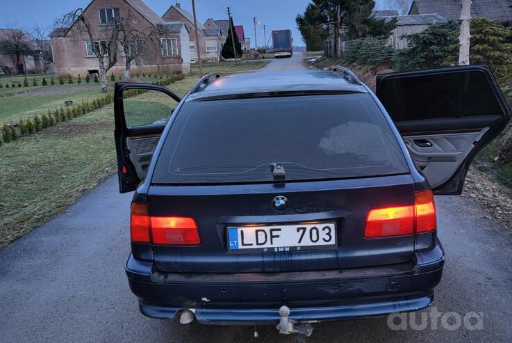 BMW 5 Series E39 Touring wagon