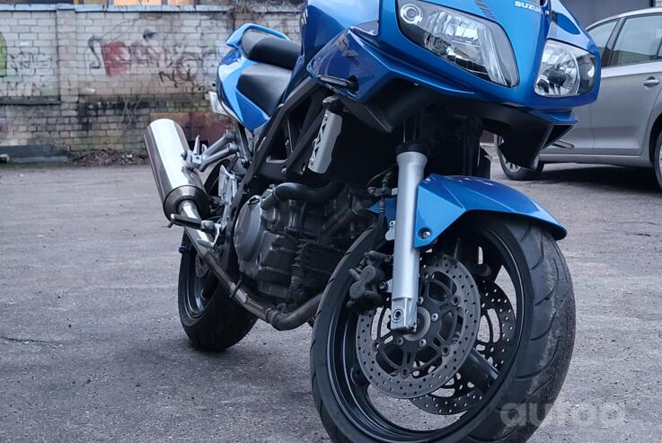 Suzuki SV