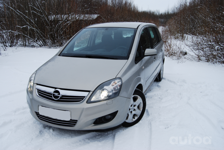 Opel Zafira B Minivan 5-doors