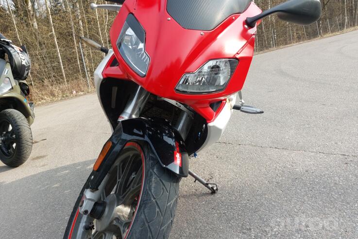 Aprilia RS