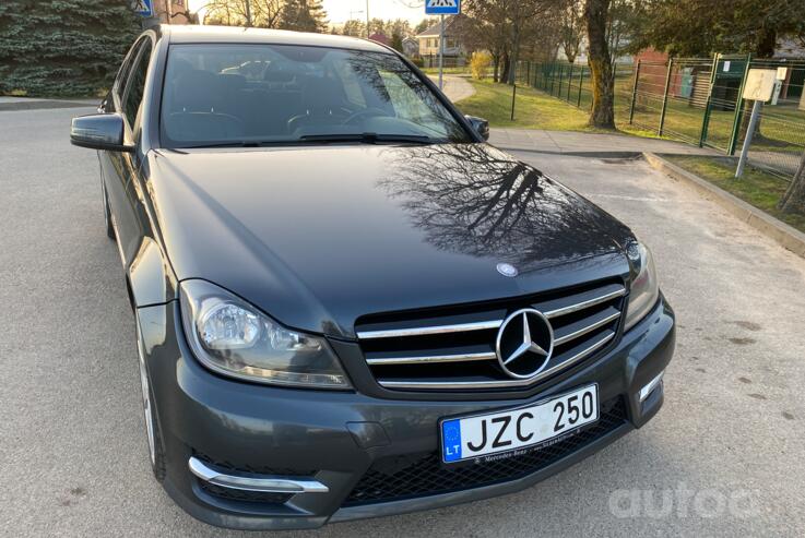Mercedes-Benz C-Class W204/S204/C204 [restyling] Sedan 4-doors