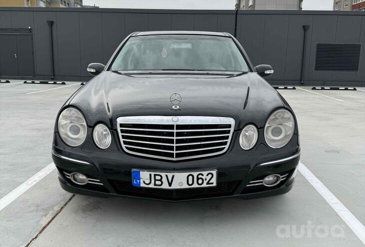 Mercedes-Benz E-Class W211 Sedan