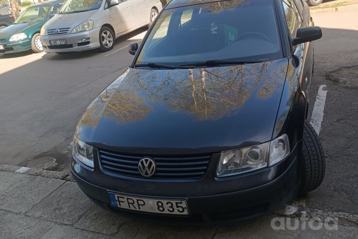 Volkswagen Passat B5 Sedan 4-doors