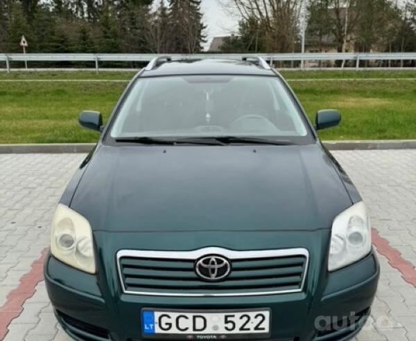Toyota Avensis 2 generation wagon