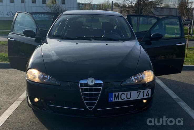 Alfa Romeo 147 2 generation Hatchback 5-doors