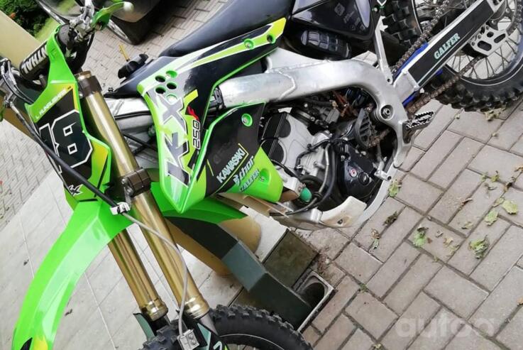 Kawasaki KX