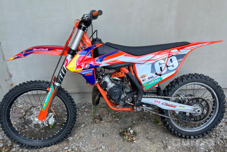 KTM 125