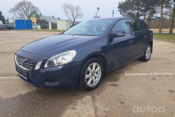 Volvo V60 1 generation wagon