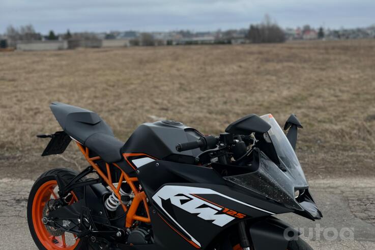 KTM RC