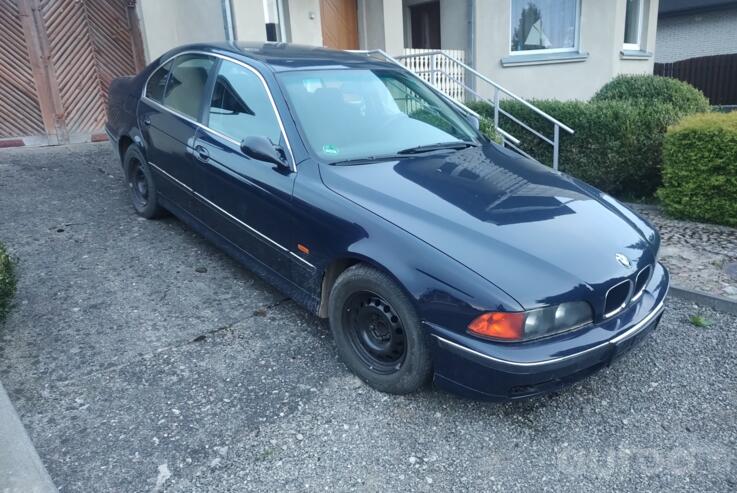 BMW 5 Series E39 Sedan 4-doors