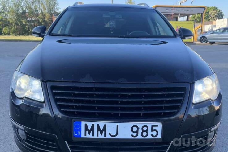 Volkswagen Passat B6 wagon 5-doors