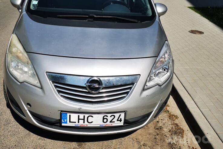 Opel Meriva 2 generation Minivan