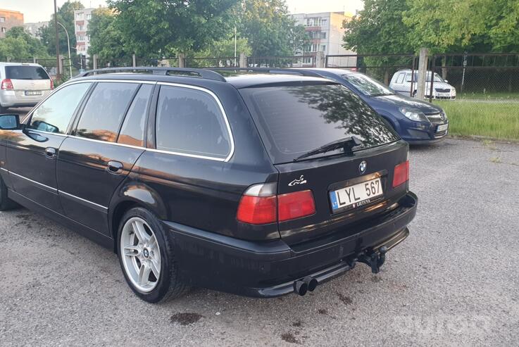 BMW 5 Series E39 Touring wagon