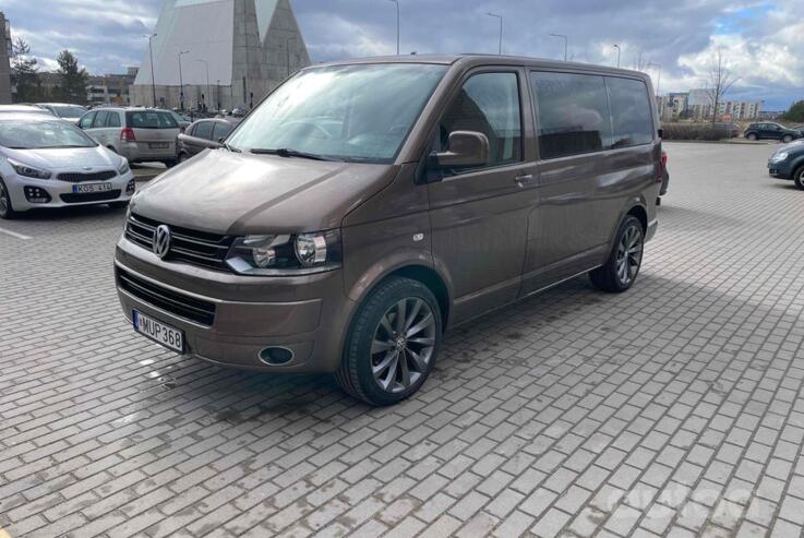 Volkswagen Transporter T5 Minivan 4-doors
