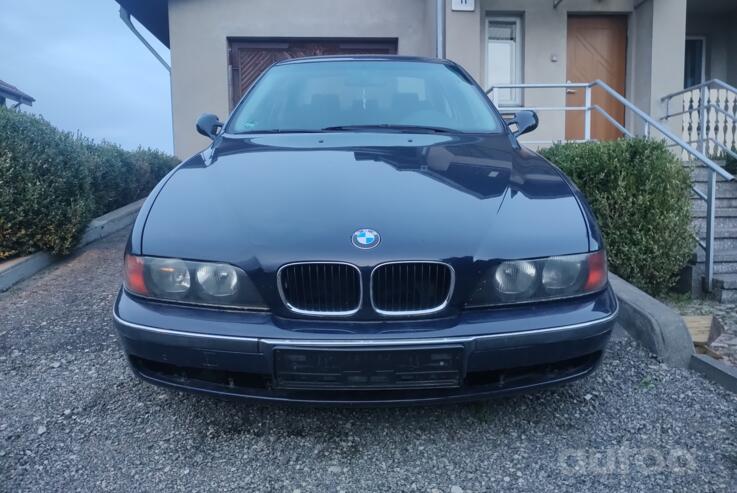 BMW 5 Series E39 Sedan 4-doors