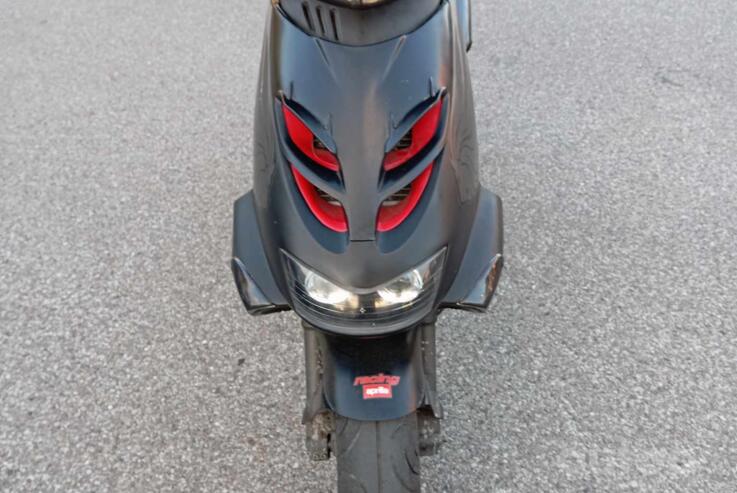 Aprilia SR