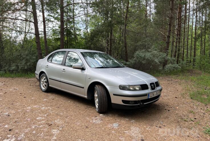 SEAT Toledo 2 generation Sedan