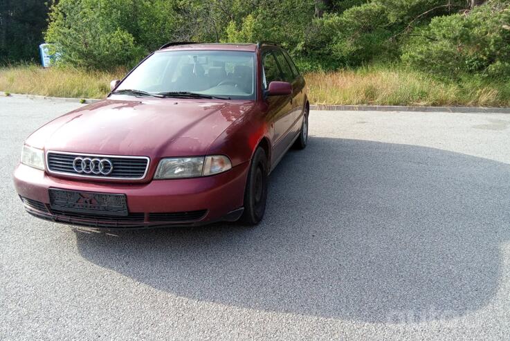 Audi A4 B5 Avant wagon 5-doors