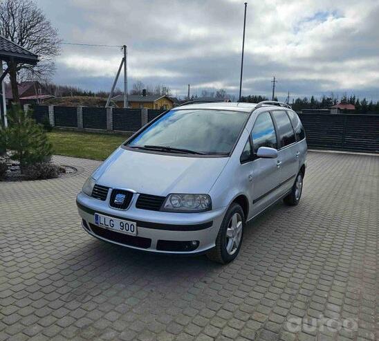 SEAT Alhambra 1 generation [restyling] Minivan