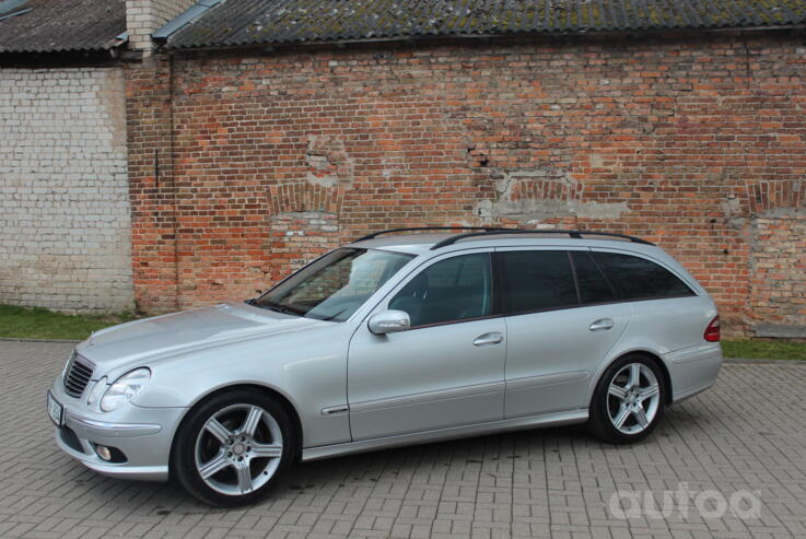 Mercedes-Benz E-Class W211/S211 wagon 5-doors