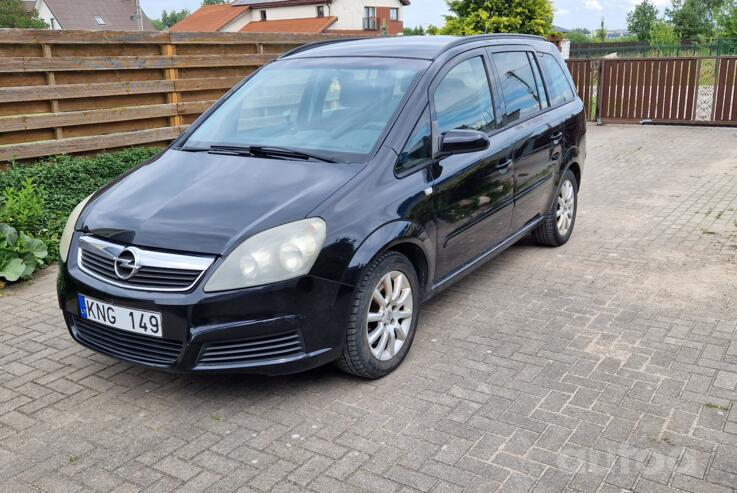 Opel Zafira B Minivan 5-doors