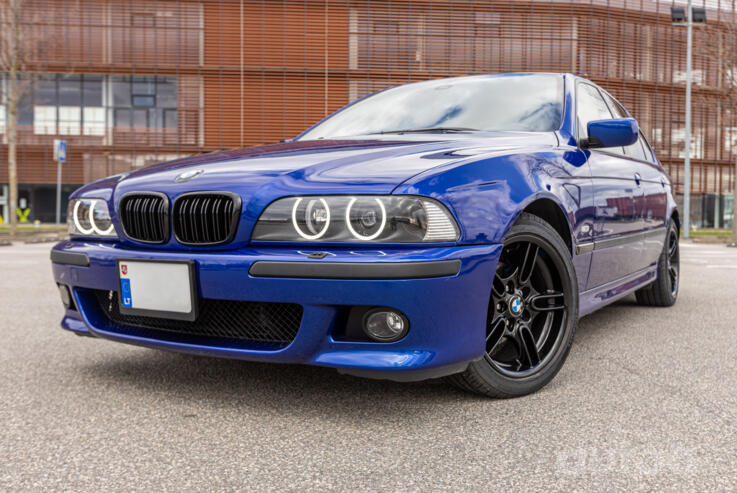 BMW 5 Series E39 Sedan 4-doors