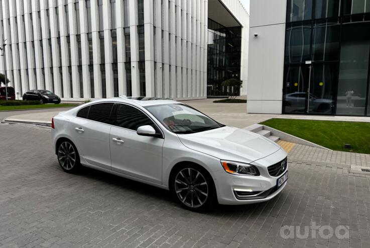 Volvo S60 2 generation [restyling] Sedan 4-doors