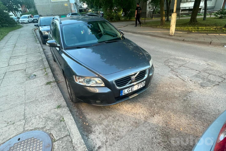 Volvo V50 1 generation [restyling]