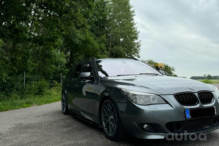 BMW 5 Series E60/E61 Touring wagon