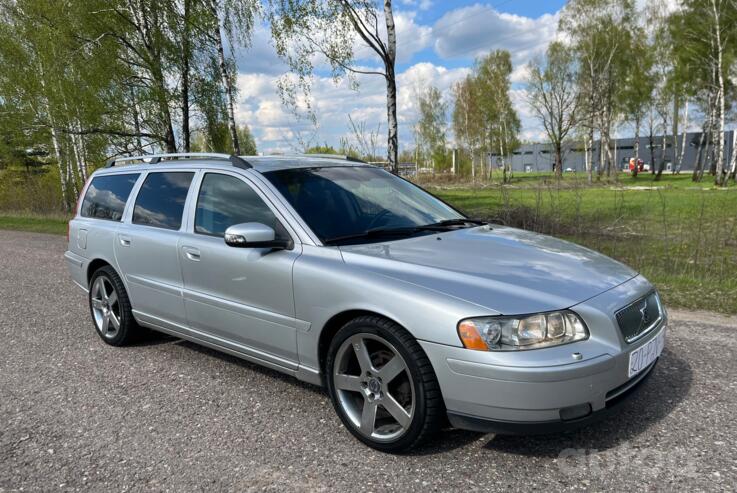 Volvo V70 2 generation [restyling] wagon 5-doors