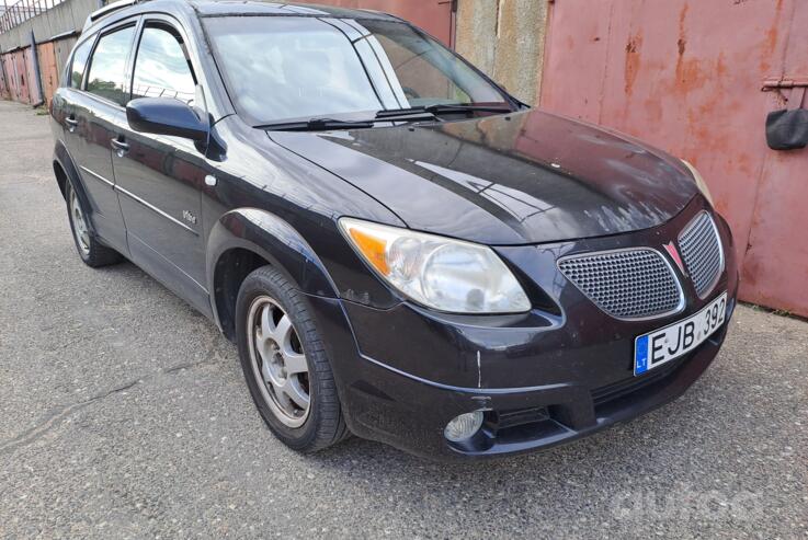 Pontiac Vibe 1 generation [restyling] Hatchback