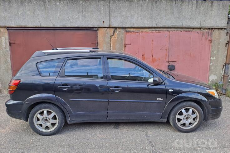 Pontiac Vibe 1 generation [restyling] Hatchback