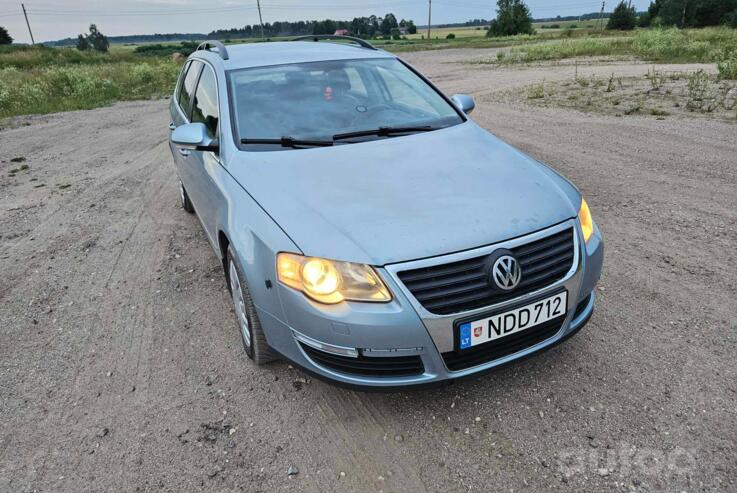 Volkswagen Passat B6 wagon 5-doors