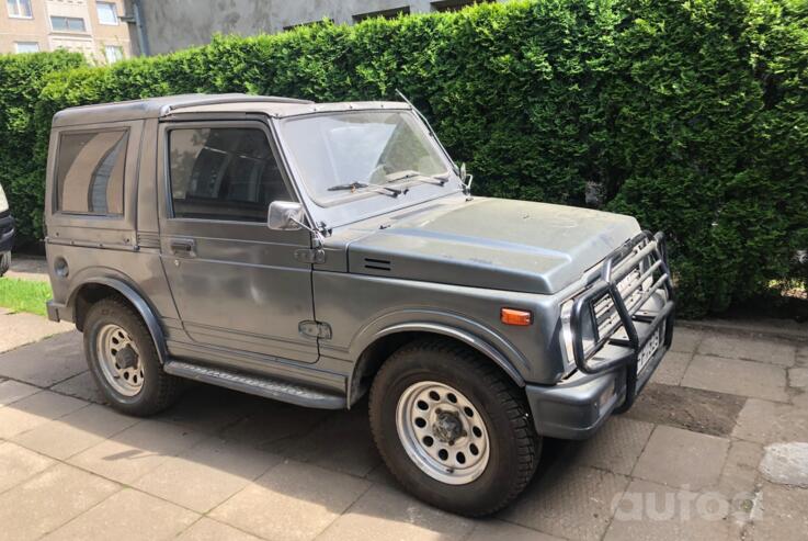 Suzuki Samurai SJ20