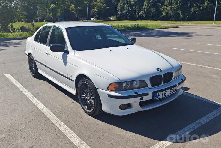 BMW 5 Series E39 Sedan 4-doors