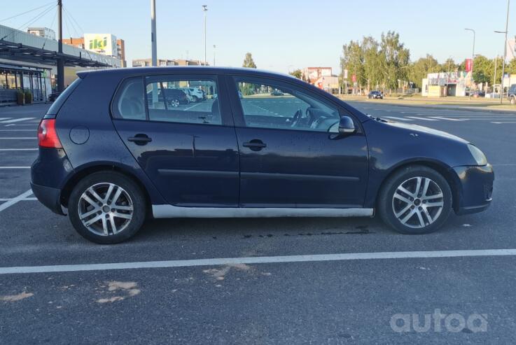 Volkswagen Golf 5 generation Hatchback 5-doors