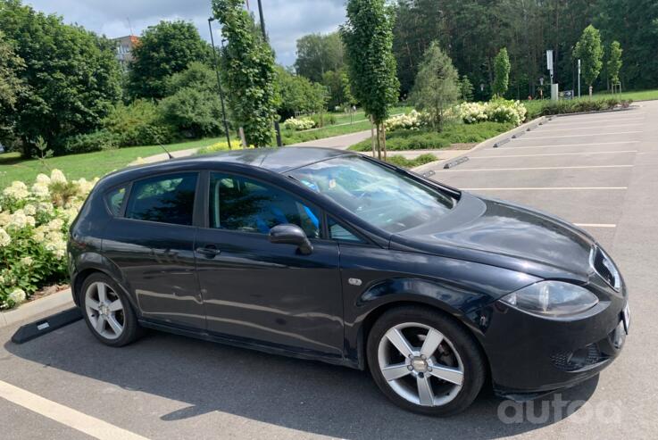 SEAT Leon 2 generation Hatchback 5-doors