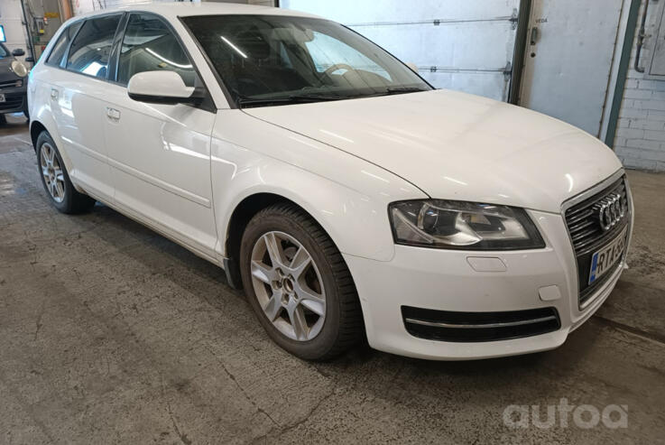 Audi A3 8P/8PA [2th restyling] Sportback hatchback 5-doors