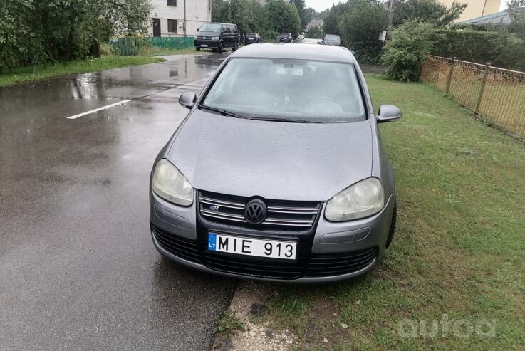 Volkswagen Golf 5 generation Hatchback 5-doors