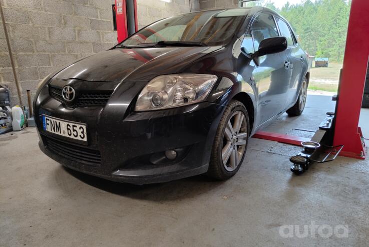 Toyota Auris 1 generation Hatchback 5-doors