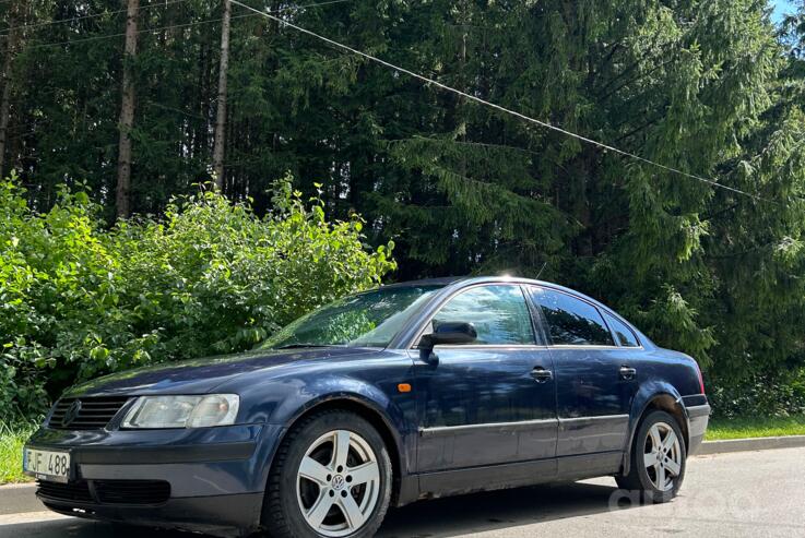 Volkswagen Passat B5 Sedan 4-doors