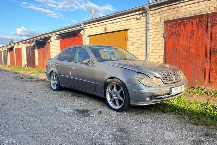 Mercedes-Benz E-Class W211 Sedan